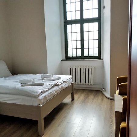 Zamek Otmuchow Bagian luar foto