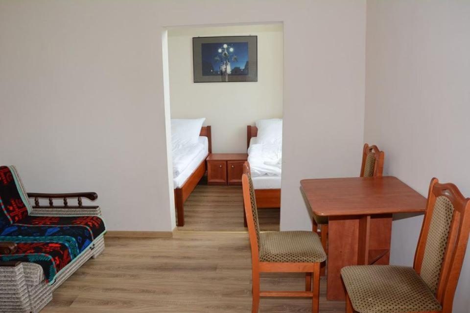Zamek Otmuchow Bagian luar foto
