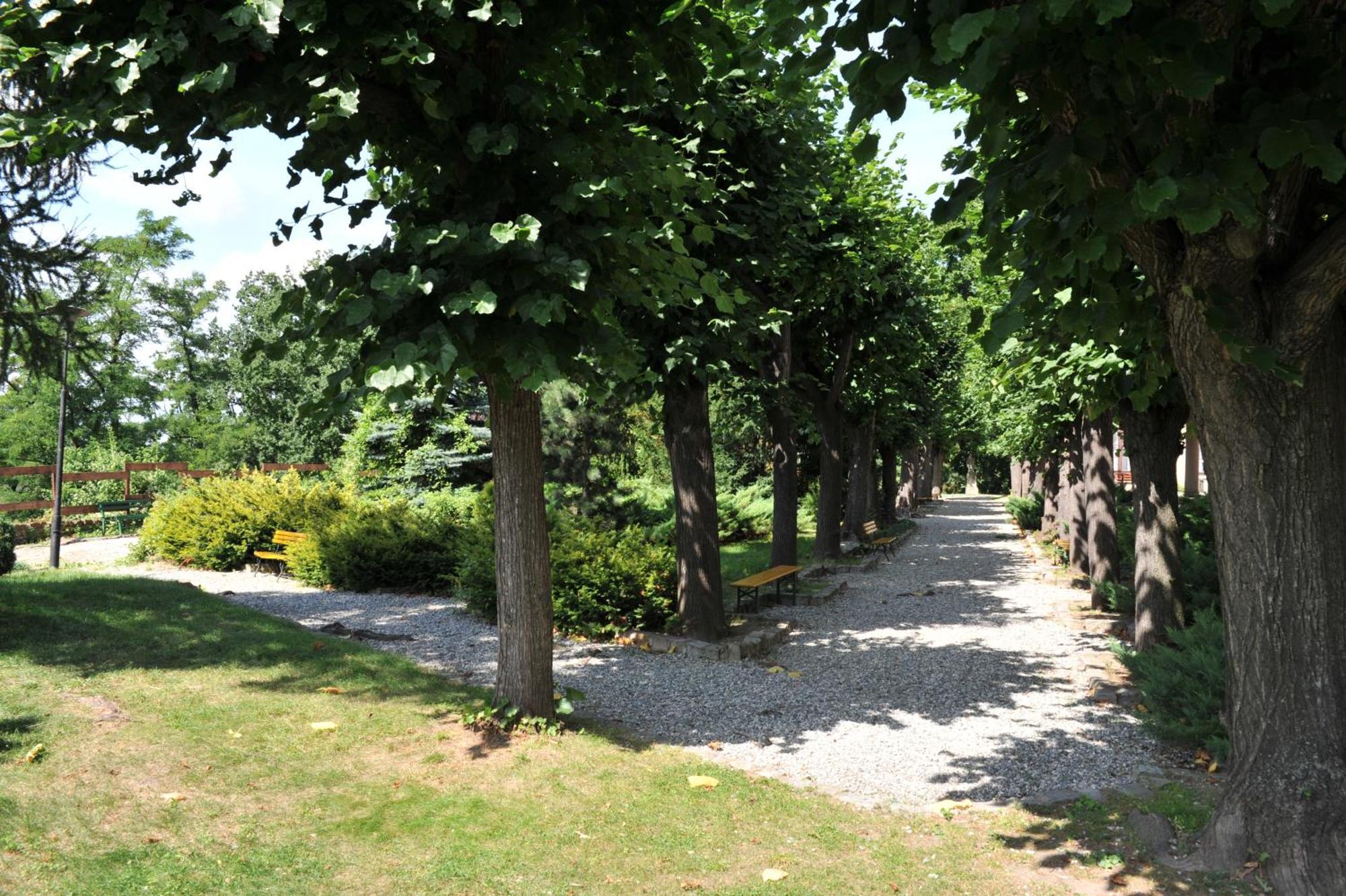 Zamek Otmuchow Bagian luar foto